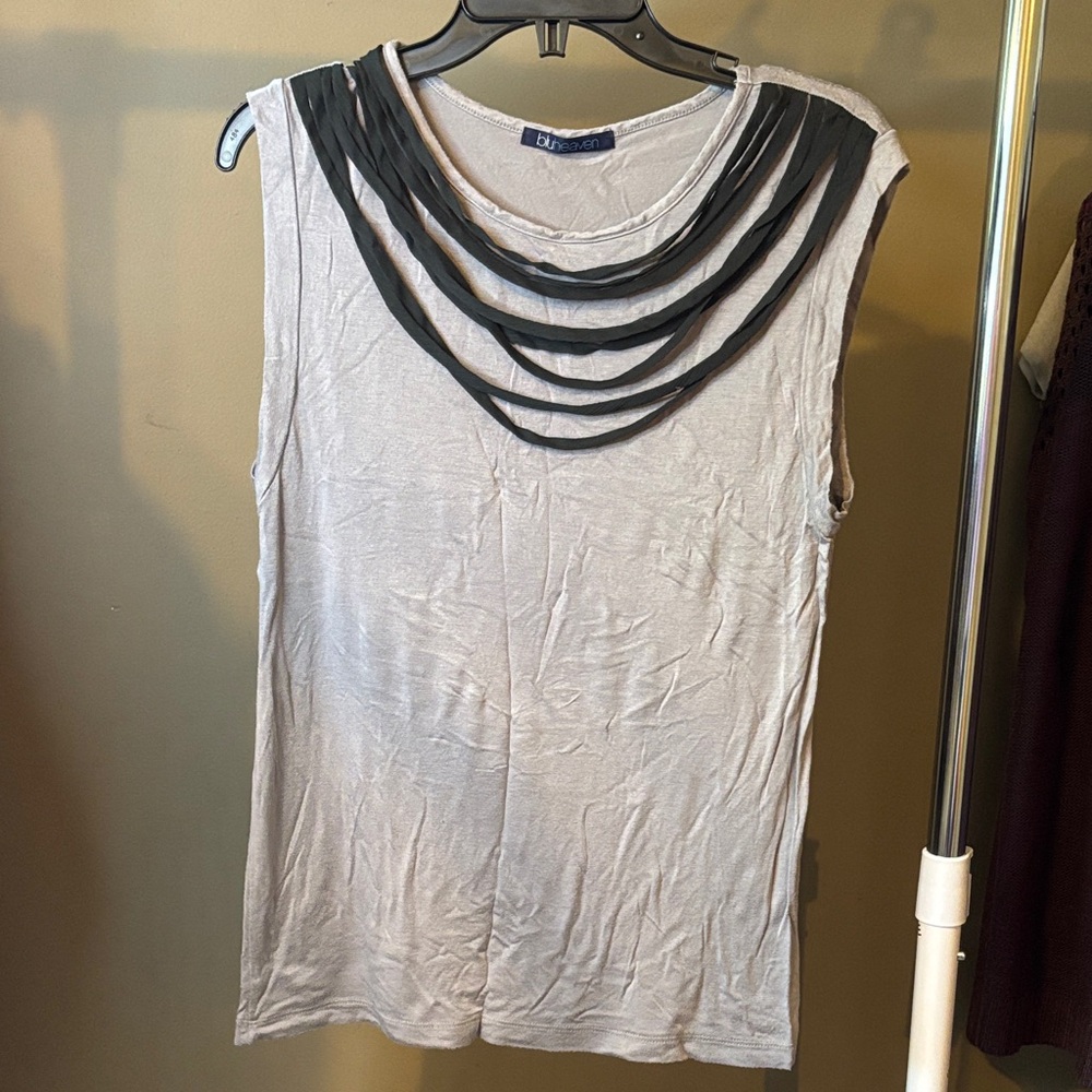 Elegant Gray Tank Top with Black Accents